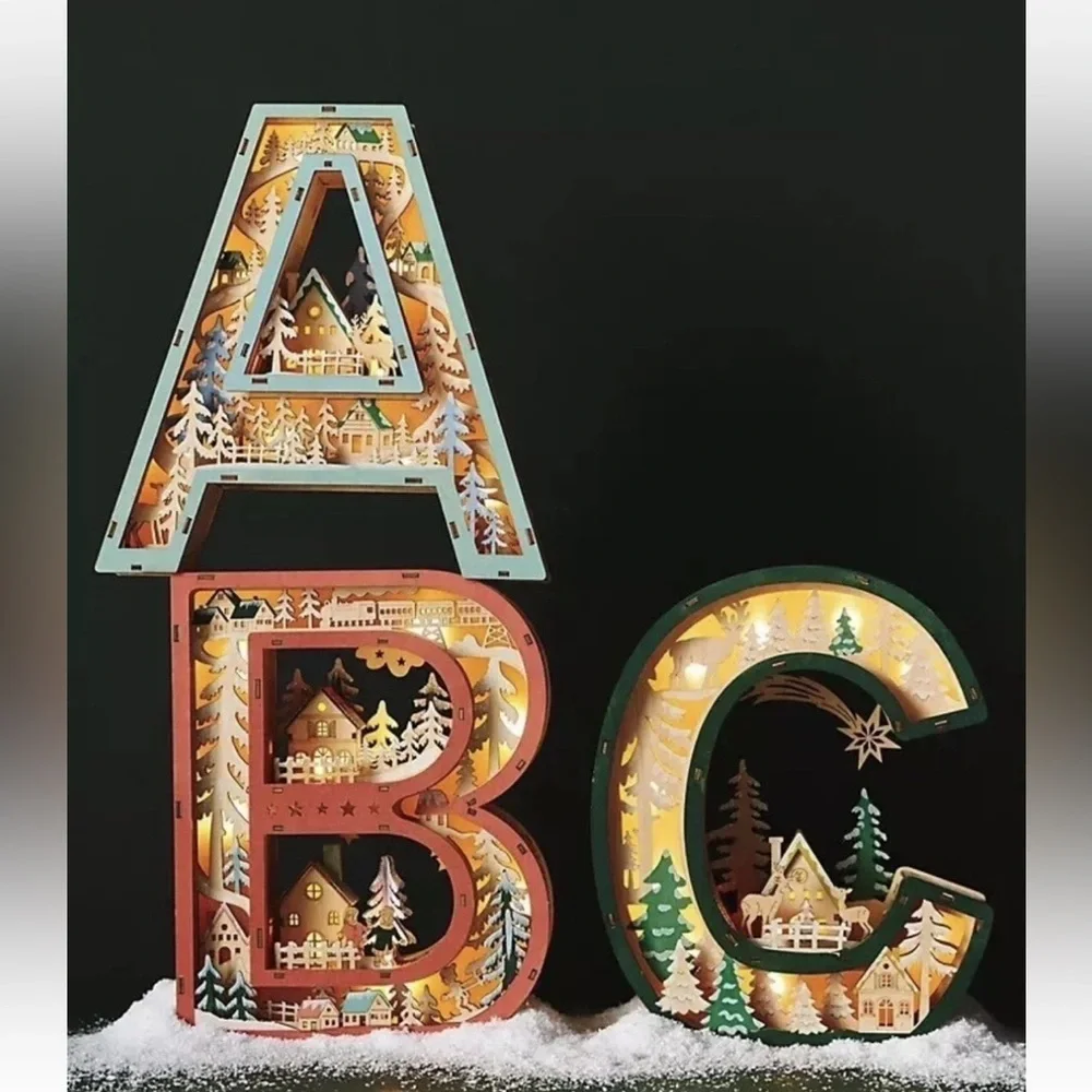 Anthropologie Monogram Wonderland Scene Light-Up Letter O NEW